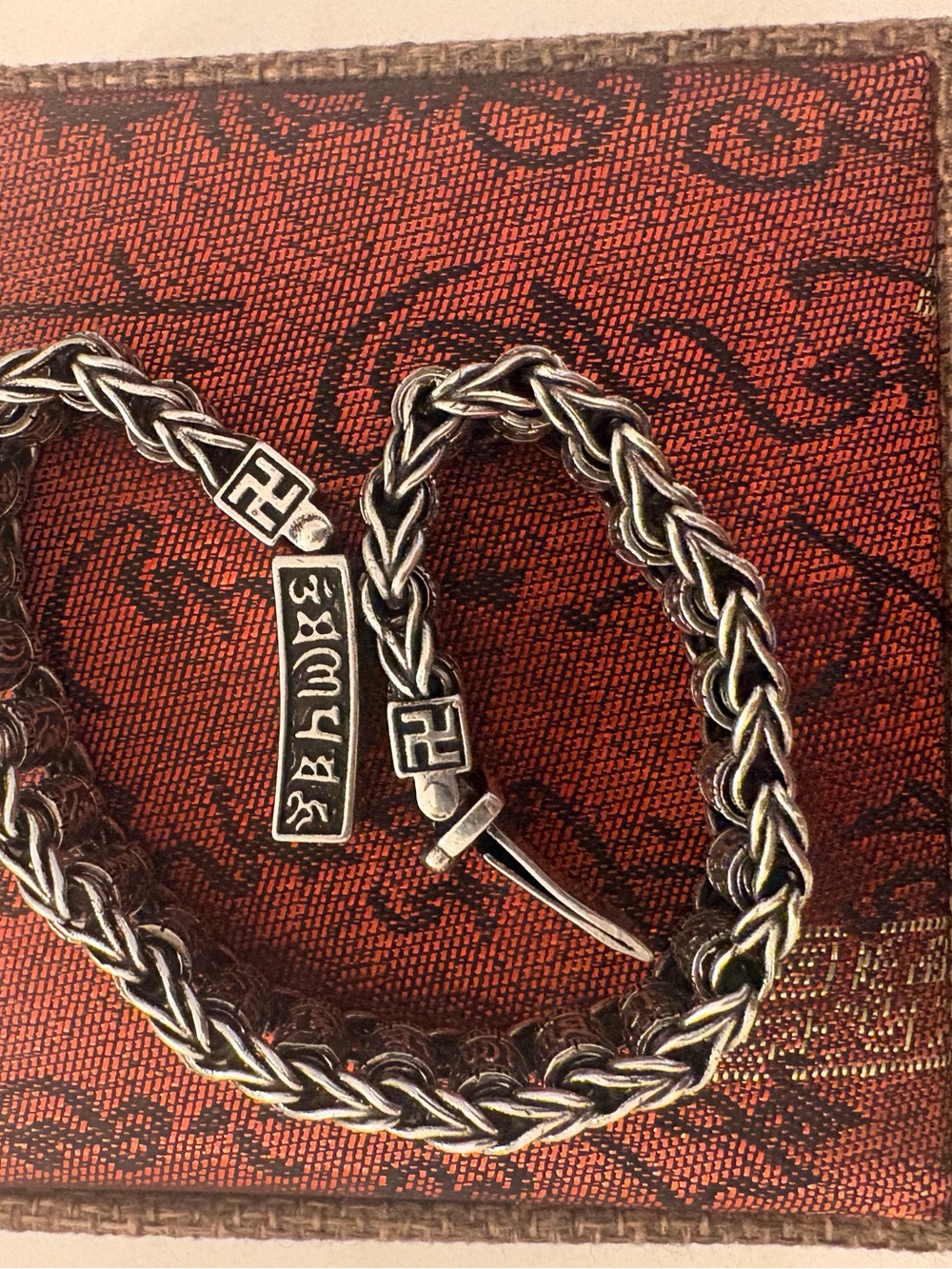 925 Sterling Silver Chain Bracelet with Carved Panels - Picture 3 of 4